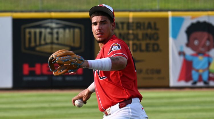 Deniel Ortiz throwing a baseball